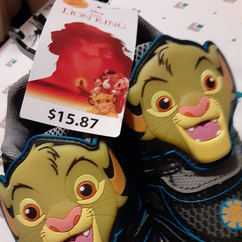 Lion King Athletic Shoes